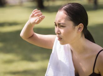 中暑怎麼辦？從判斷症狀到正確處理，完整指南在這裡