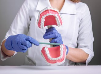 剝智慧牙會導致面癱嗎?