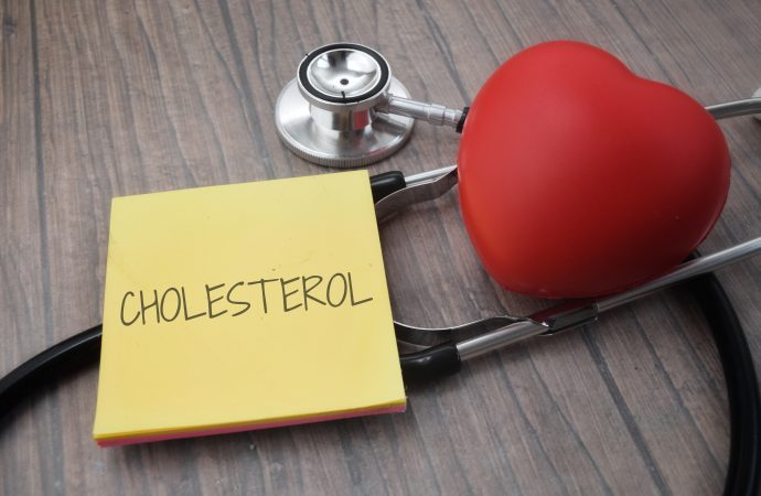 最新膽固醇管理指南：預防心血管疾病，要從更早開始